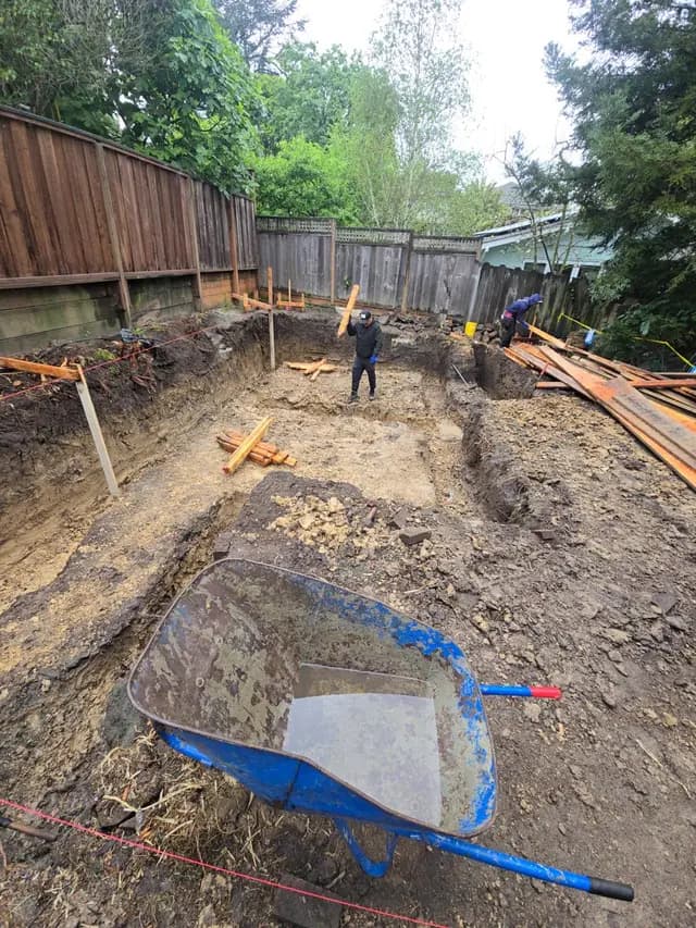 Excavation — photo 2